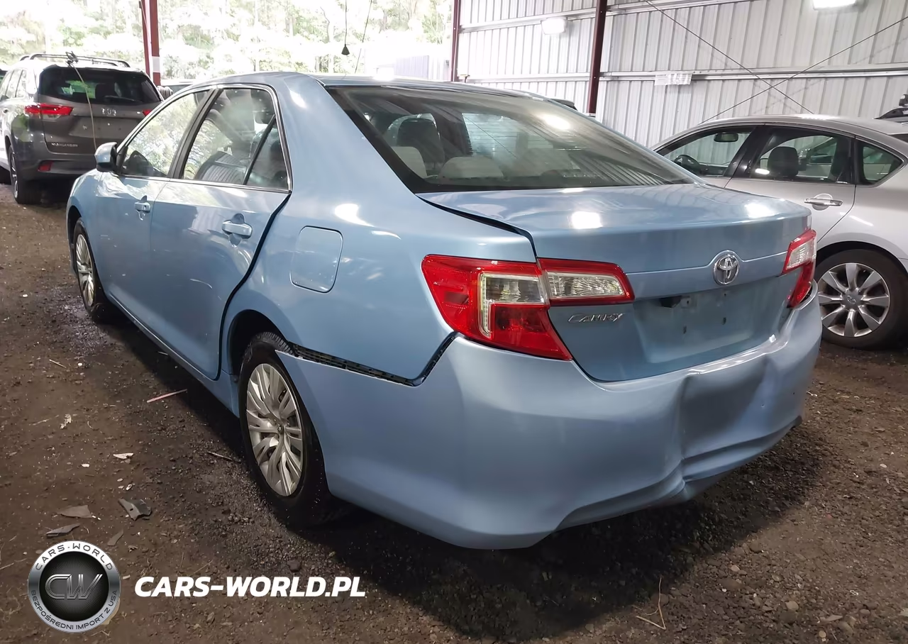 2012 Toyota Camry L VIN:4T1BF1FK5CU507040 - 3