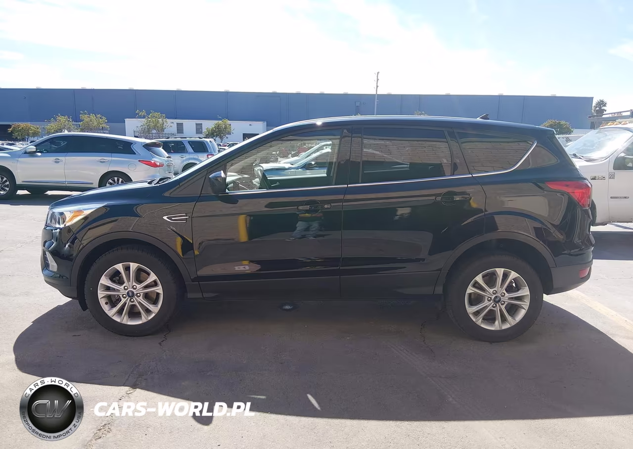 2019 Ford Escape Se VIN:1FMCU9GD3KUA80884 - 15