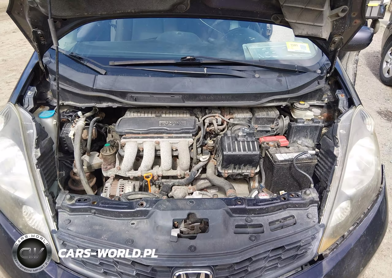 2013 Honda Fit Sport VIN:JHMGE8G52DC055049 - 10