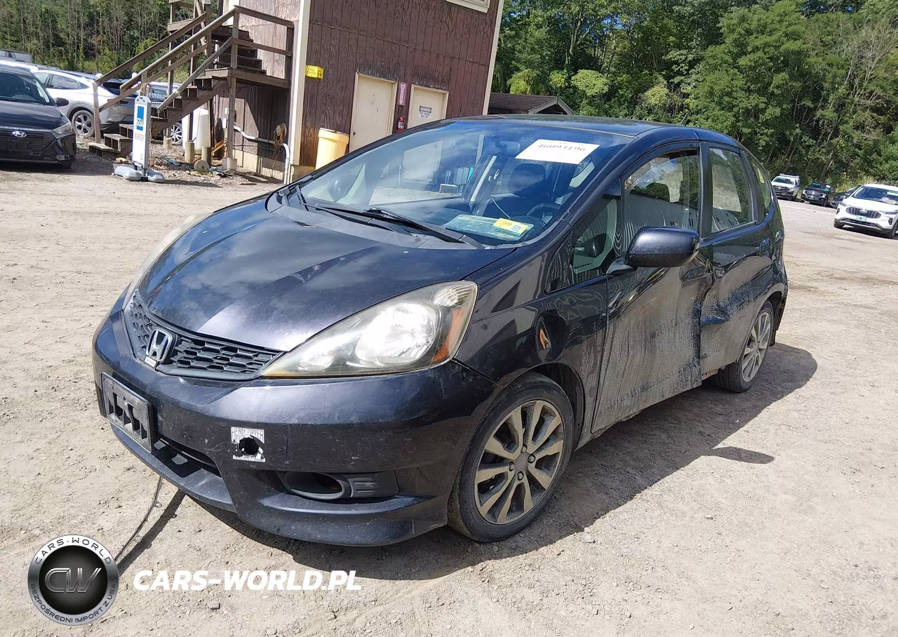 2013 Honda Fit Sport VIN:JHMGE8G52DC055049 - 2