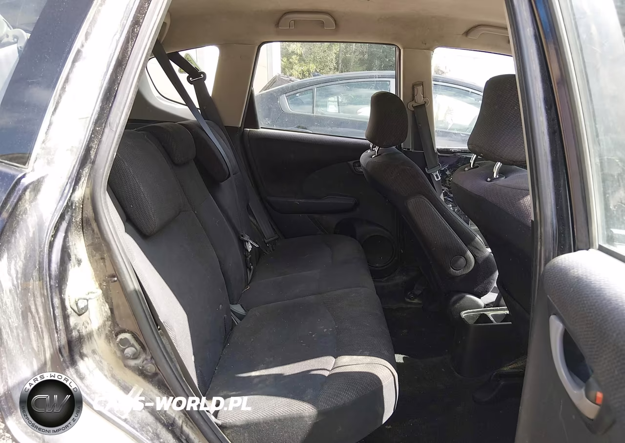 2013 Honda Fit Sport VIN:JHMGE8G52DC055049 - 8