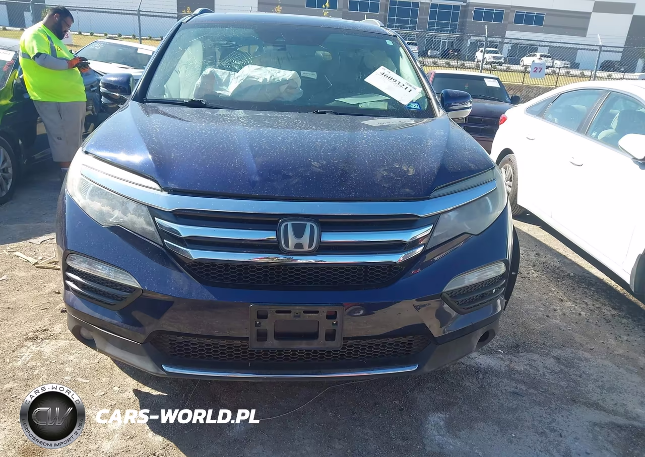 2017 Honda Pilot Touring VIN:5FNYF6H97HB003434 - 12