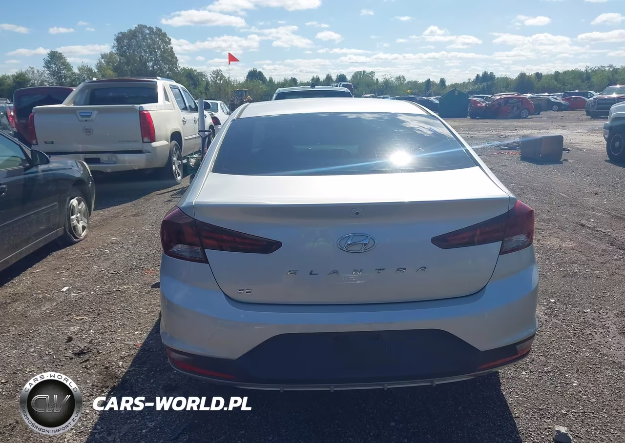 2019 Hyundai Elantra Se VIN:5NPD74LF2KH424256 - 16