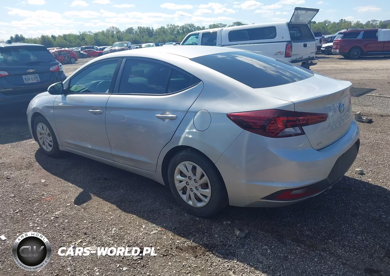 2019 Hyundai Elantra Se VIN:5NPD74LF2KH424256 - 3