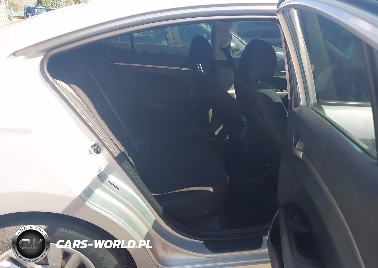 2019 Hyundai Elantra Se VIN:5NPD74LF2KH424256 - 8