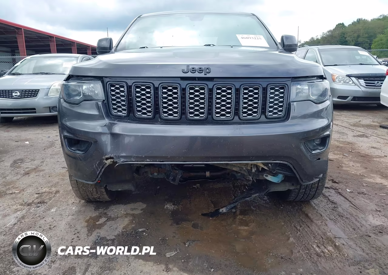 2018 Jeep Grand Cherokee Altitude 4X4 VIN:1C4RJFAG0JC469057 - 6