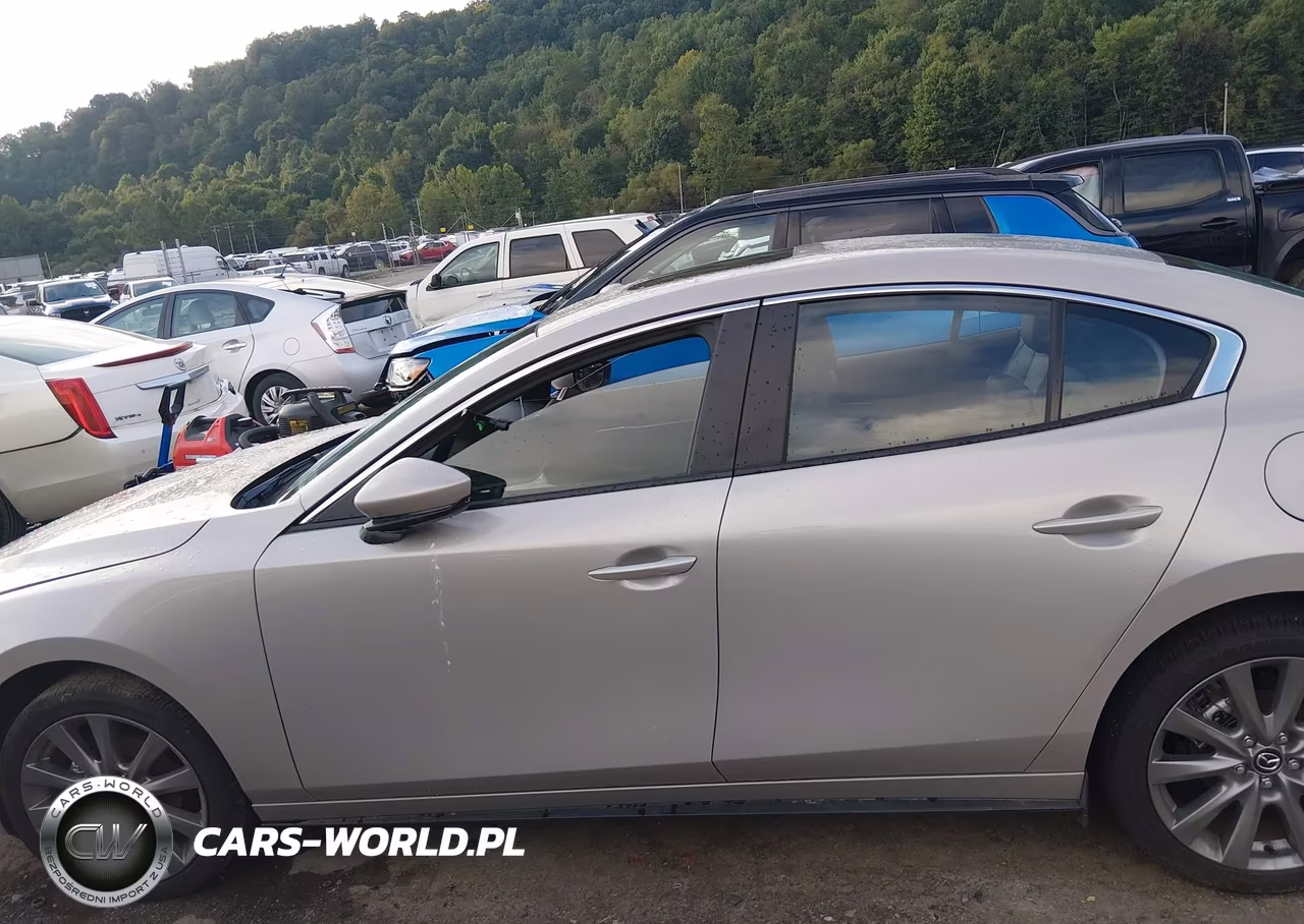 2026 Mazda Mazda3 2.5 S Preferred VIN:JM1BPACLXT1872040 - 14