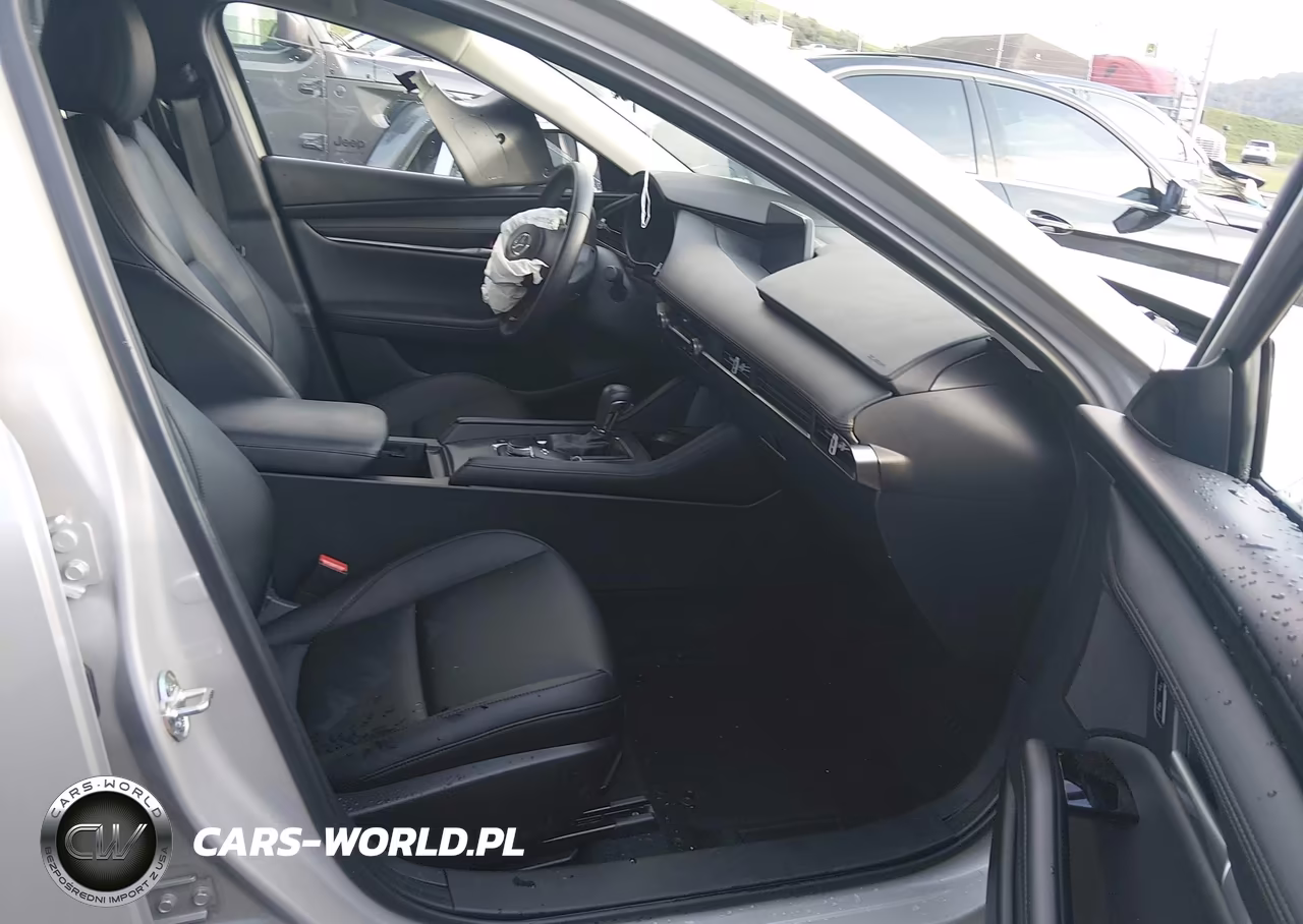 2026 Mazda Mazda3 2.5 S Preferred VIN:JM1BPACLXT1872040 - 5