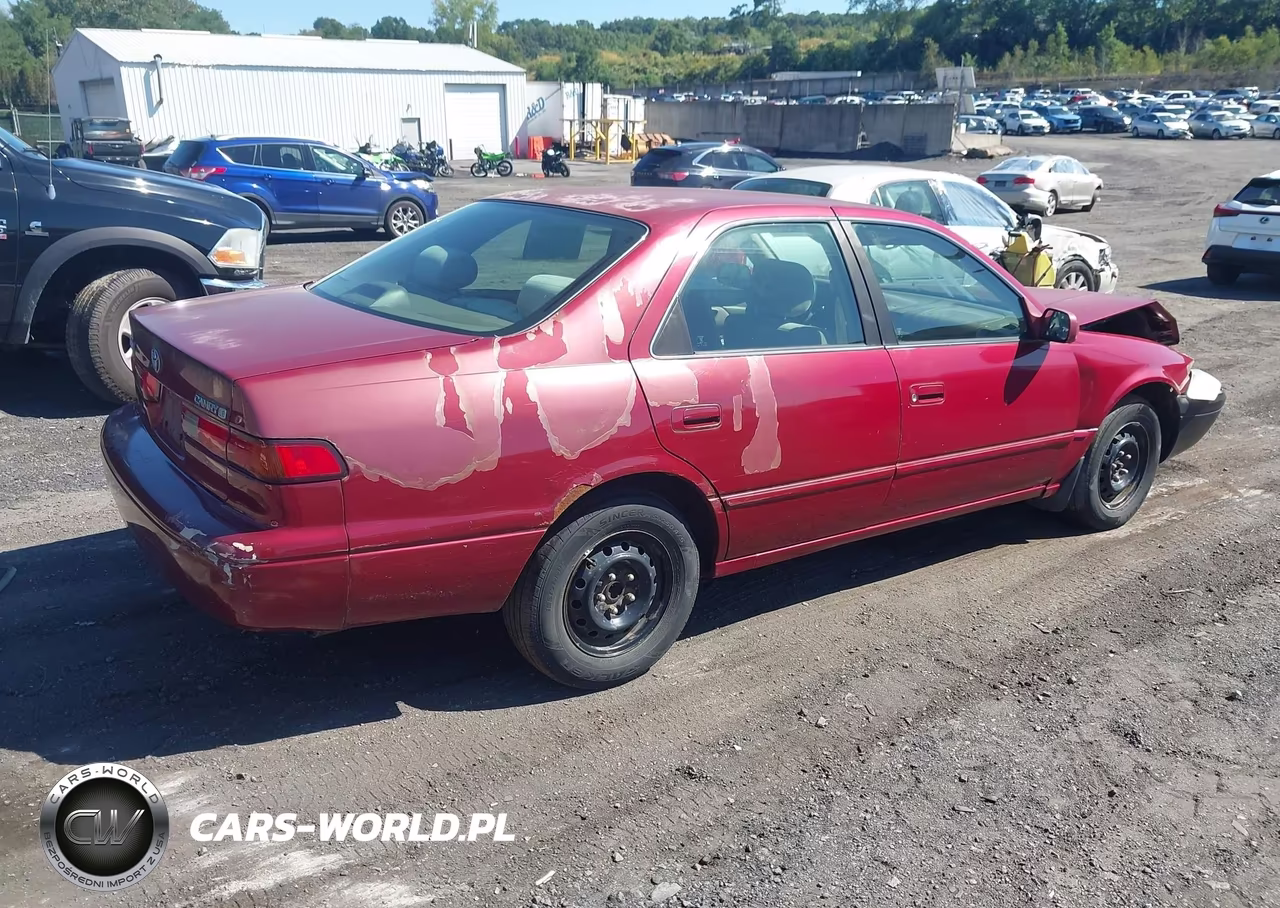 1998 Toyota Camry Le VIN:4T1BG22K0WU830134 - 4