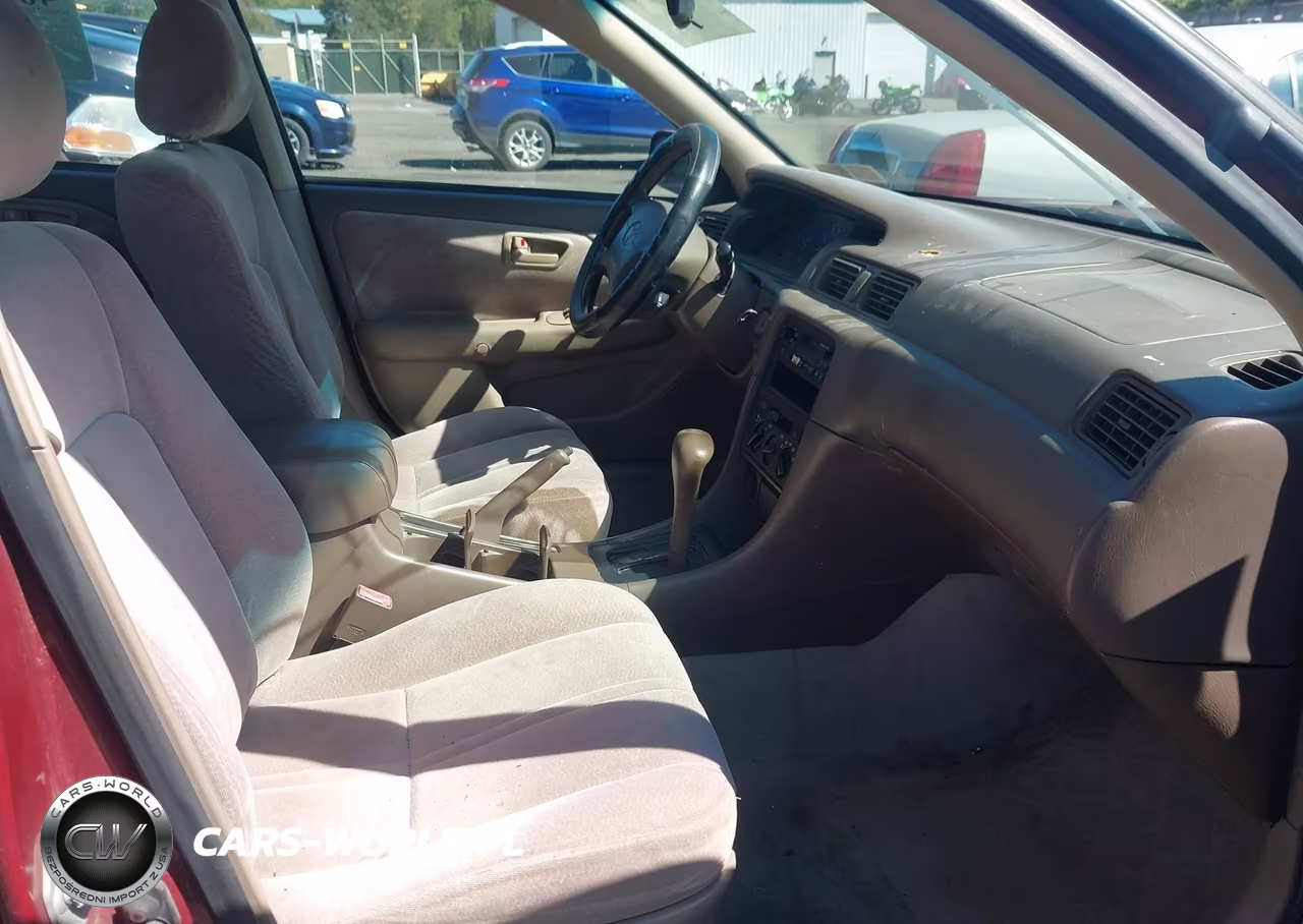1998 Toyota Camry Le VIN:4T1BG22K0WU830134 - 5