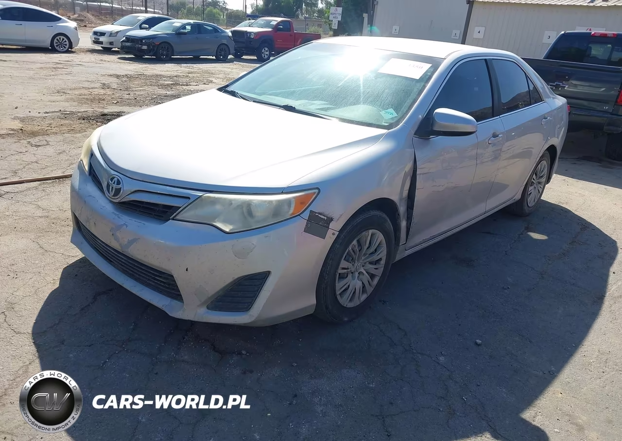 2014 Toyota Camry Le VIN:4T1BF1FK4EU410088 - 2