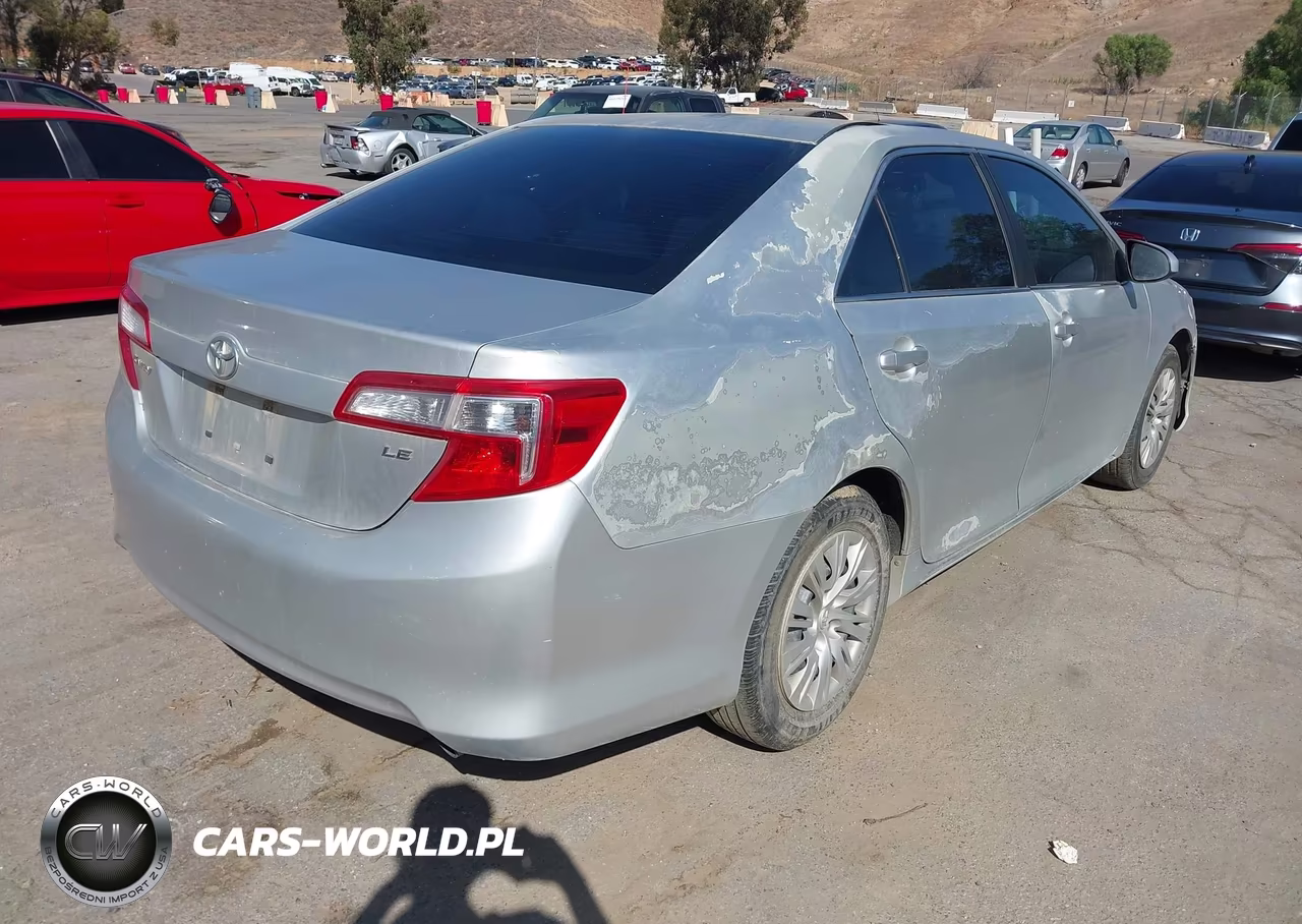 2014 Toyota Camry Le VIN:4T1BF1FK4EU410088 - 4