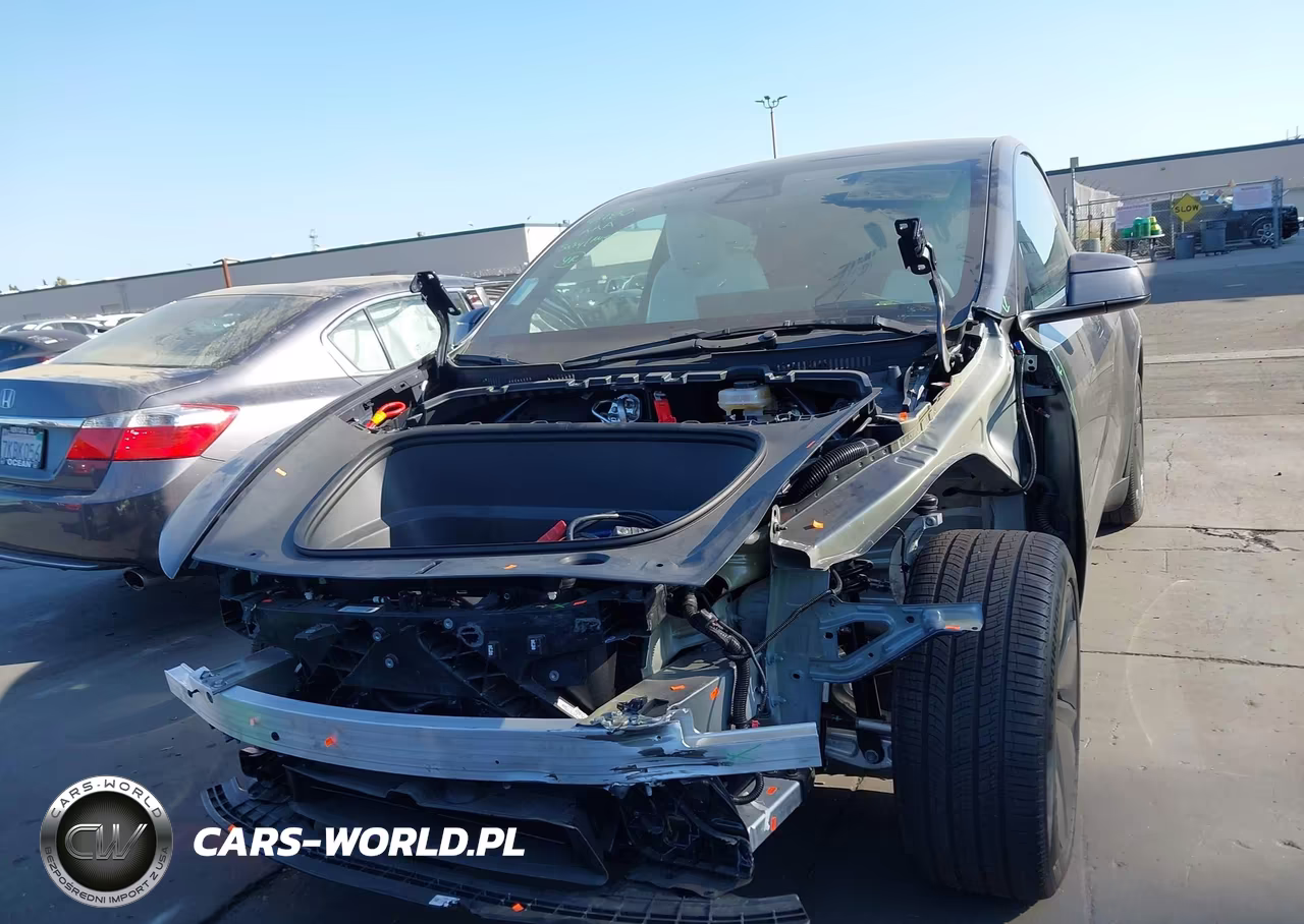 2026 Tesla Model Y Premium Rear-Wheel Drive-Rear-Wheel Drive VIN:7SAYGDED8TF641567 - 13