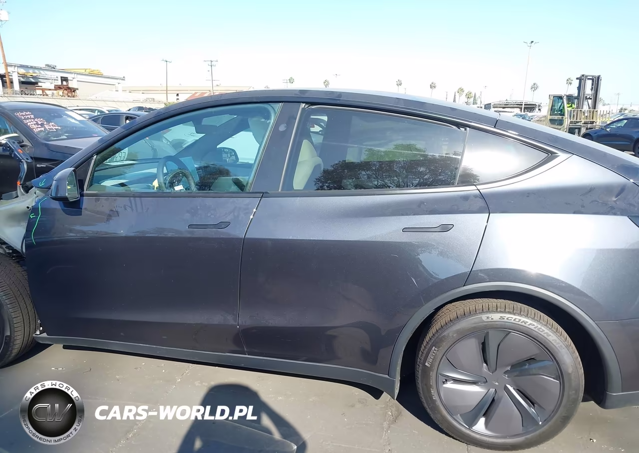 2026 Tesla Model Y Premium Rear-Wheel Drive-Rear-Wheel Drive VIN:7SAYGDED8TF641567 - 15