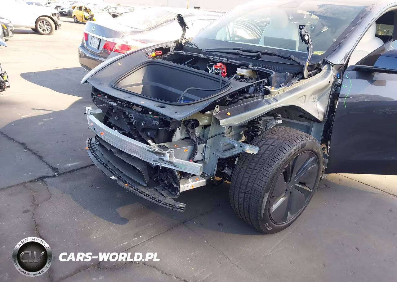 2026 Tesla Model Y Premium Rear-Wheel Drive-Rear-Wheel Drive VIN:7SAYGDED8TF641567 - 6