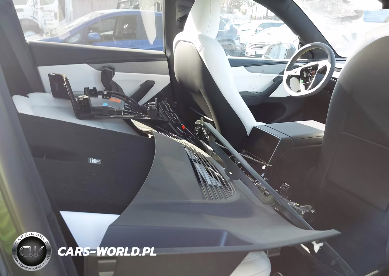 2026 Tesla Model Y Premium Rear-Wheel Drive-Rear-Wheel Drive VIN:7SAYGDED8TF641567 - 8