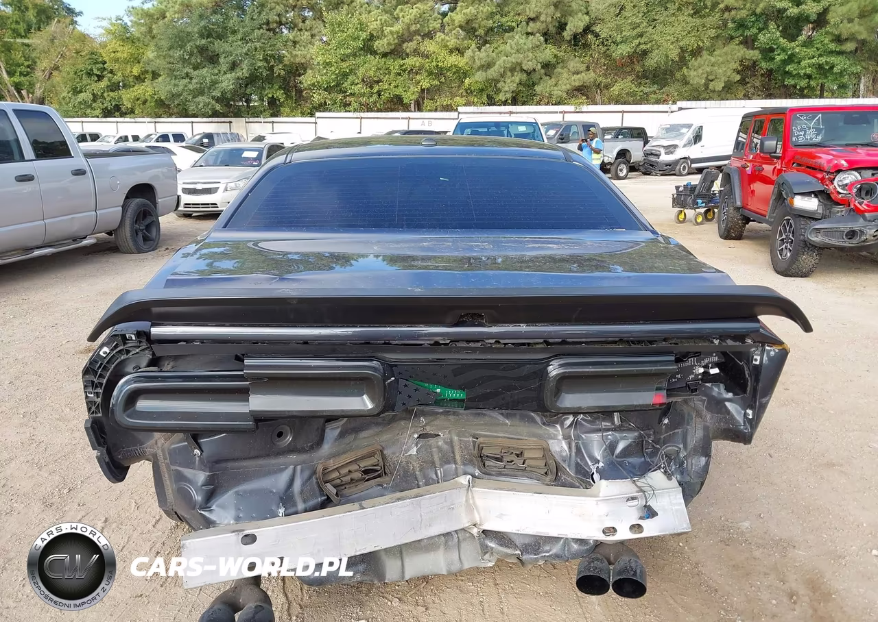 2017 Dodge Challenger Sxt VIN:2C3CDZAG6HH659195 - 6