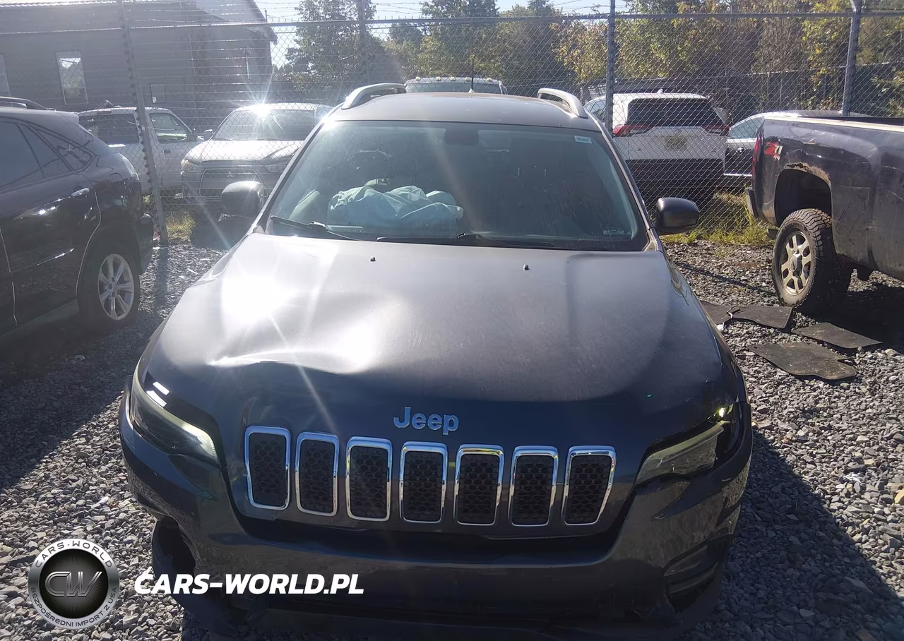 2020 Jeep Cherokee Latitude Plus 4X4 VIN:1C4PJMLB4LD586778 - 12