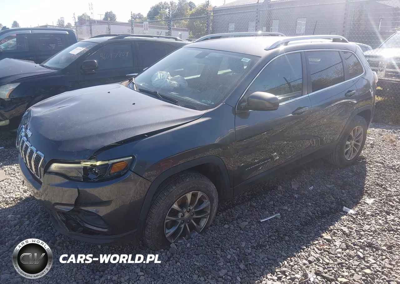2020 Jeep Cherokee Latitude Plus 4X4 VIN:1C4PJMLB4LD586778 - 2