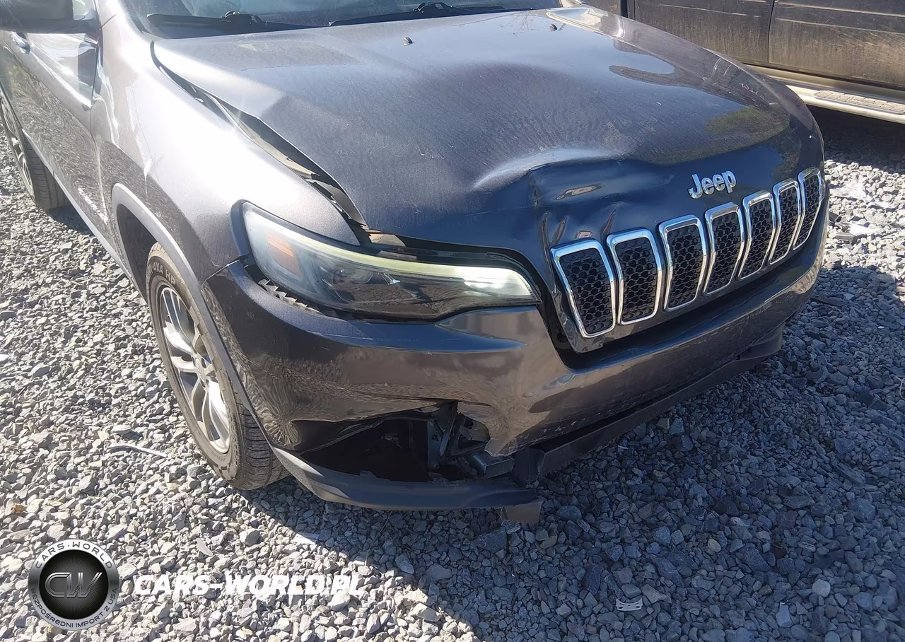 2020 Jeep Cherokee Latitude Plus 4X4 VIN:1C4PJMLB4LD586778 - 6