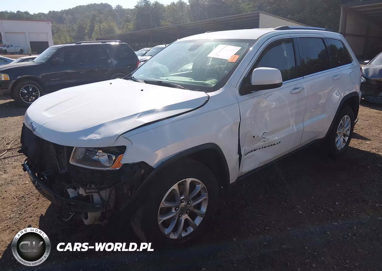 2015 Jeep Grand Cherokee Laredo VIN:1C4RJEAG2FC727807 - 2