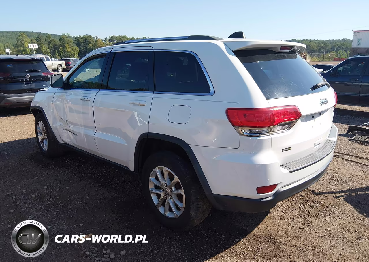 2015 Jeep Grand Cherokee Laredo VIN:1C4RJEAG2FC727807 - 3