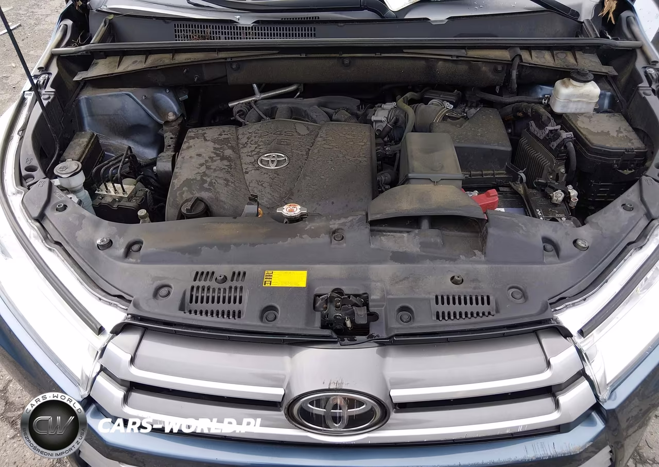 2019 Toyota Highlander Xle VIN:5TDJZRFH2KS977670 - 10