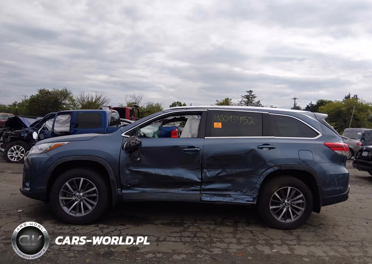 2019 Toyota Highlander Xle VIN:5TDJZRFH2KS977670 - 13