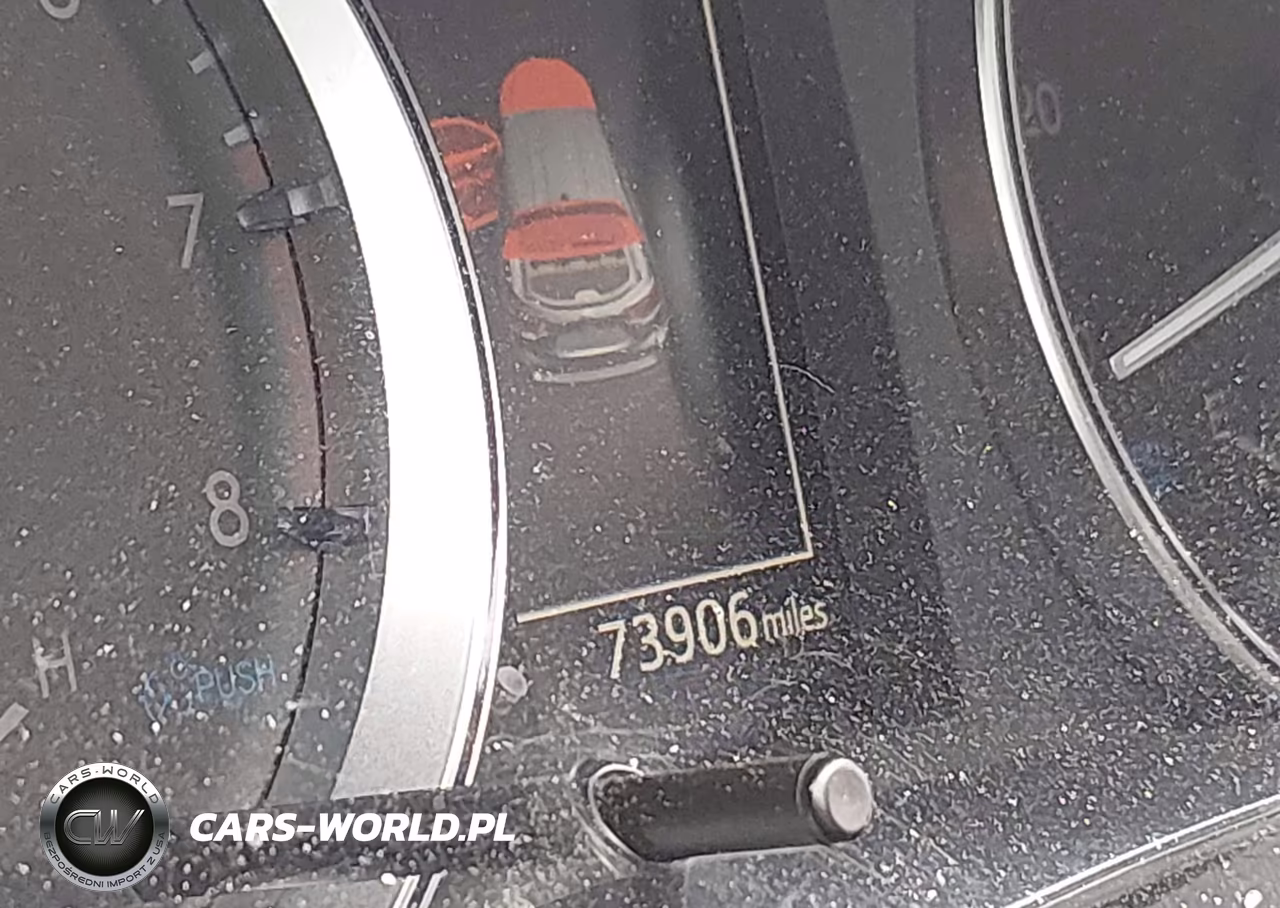 2019 Toyota Highlander Xle VIN:5TDJZRFH2KS977670 - 14