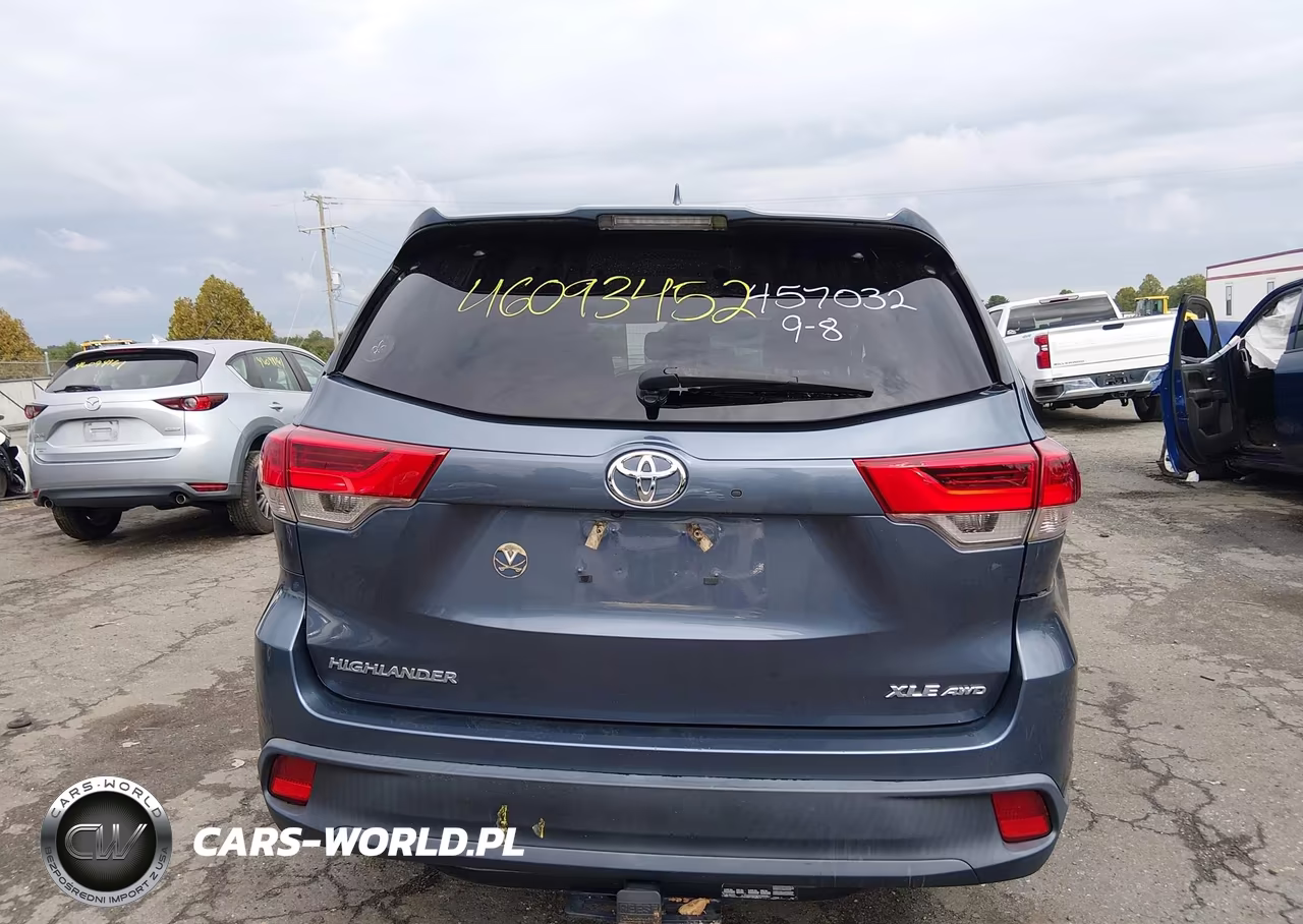 2019 Toyota Highlander Xle VIN:5TDJZRFH2KS977670 - 15