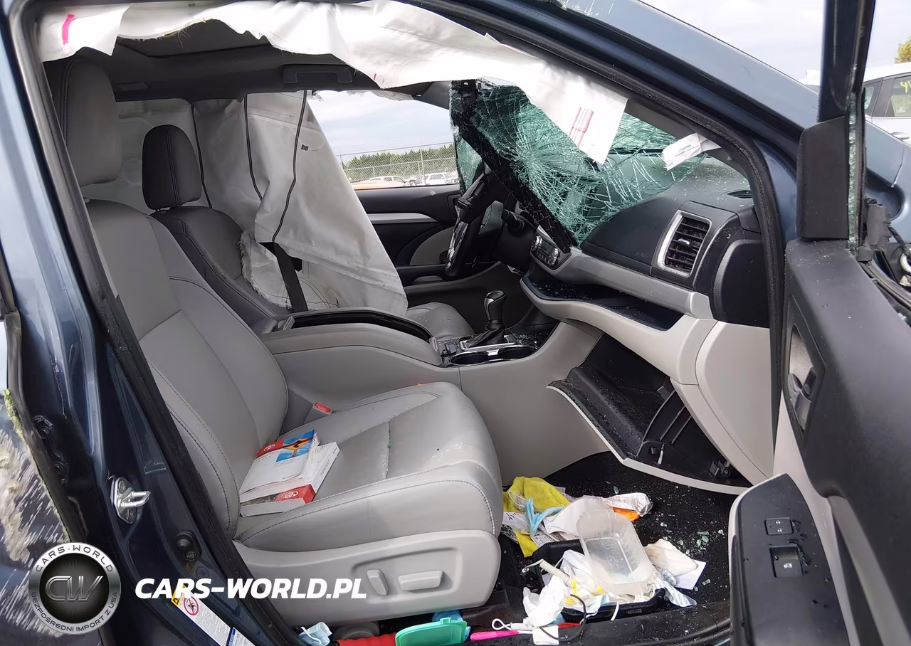 2019 Toyota Highlander Xle VIN:5TDJZRFH2KS977670 - 5