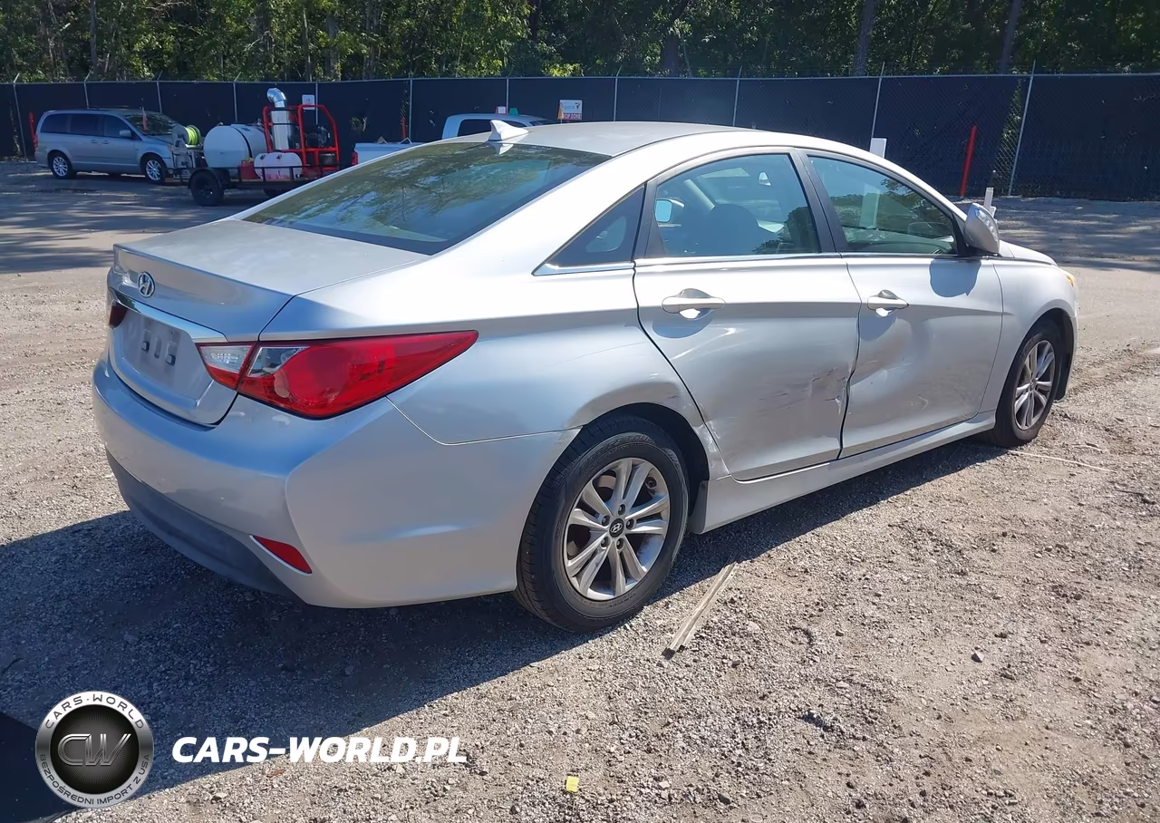 2014 Hyundai Sonata Gls VIN:5NPEB4AC1EH929737 - 4