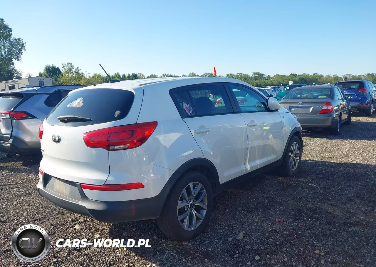 2016 Kia Sportage Lx VIN:KNDPBCAC8G7880224 - 4