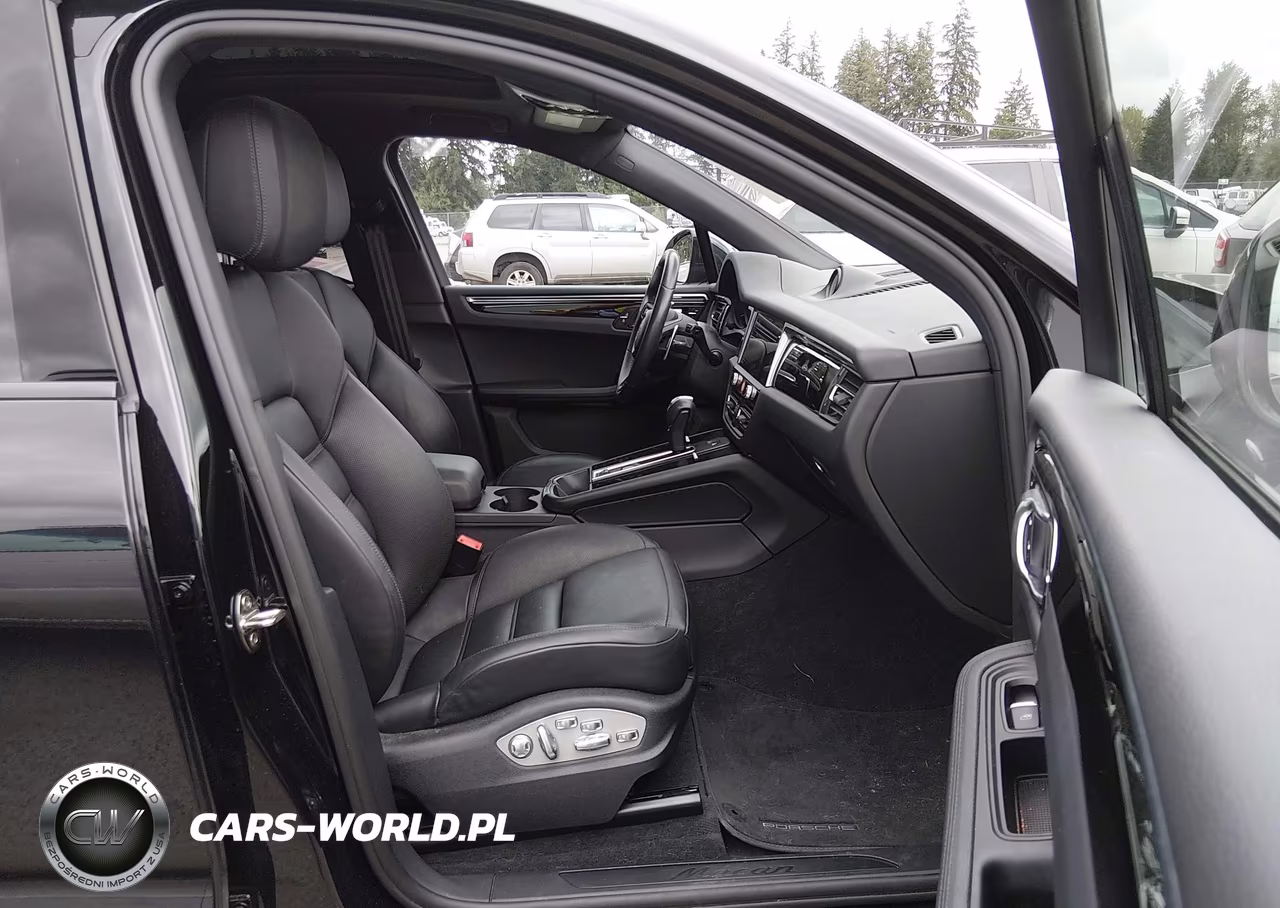 2023 Porsche Macan T VIN:WP1AA2A52PLB17416 - 5