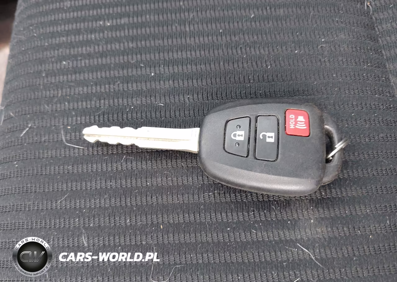 2018 Toyota Rav4 Le VIN:2T3BFREV3JW853148 - 11