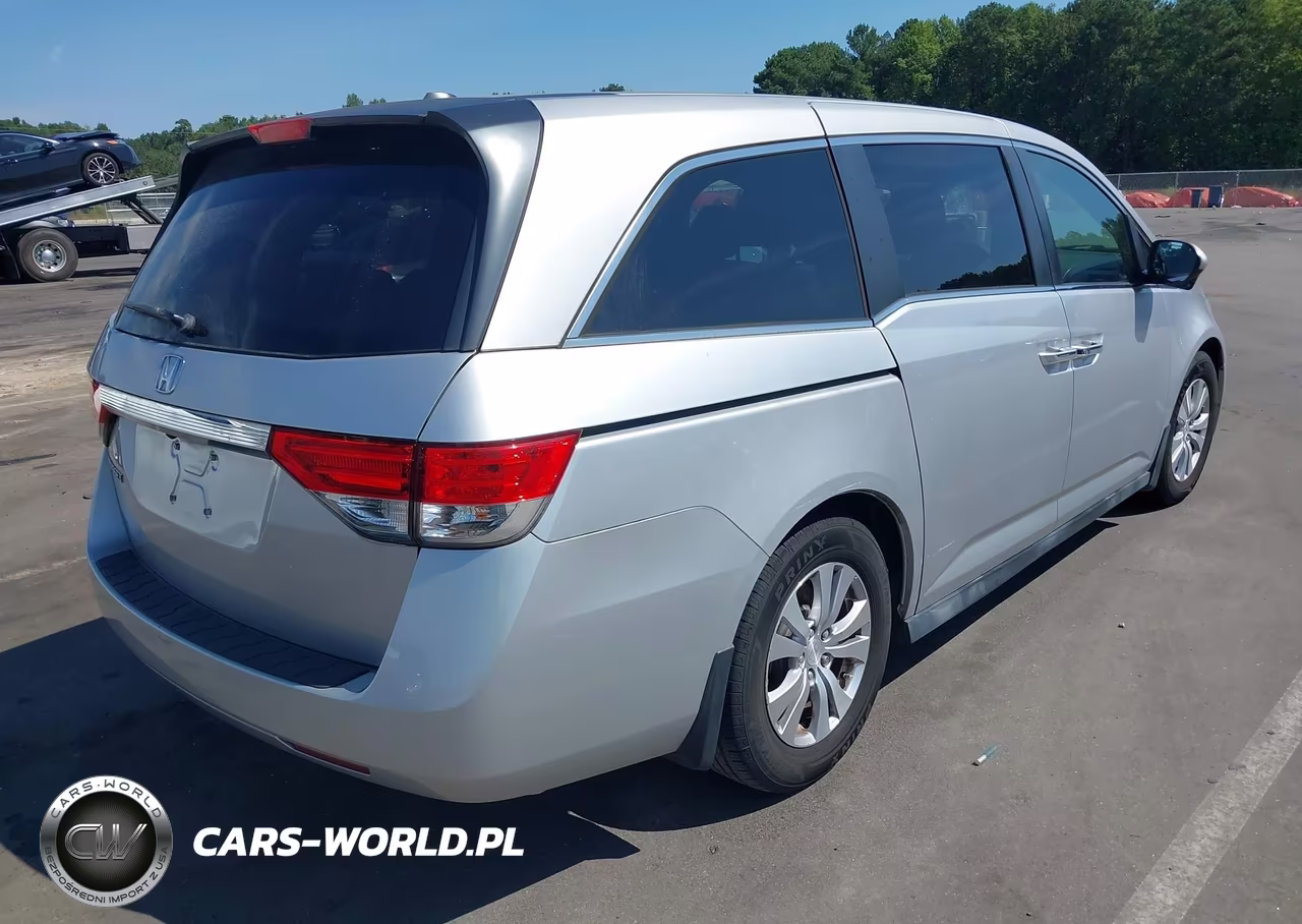 2015 Honda Odyssey Ex-L VIN:5FNRL5H65FB067904 - 4