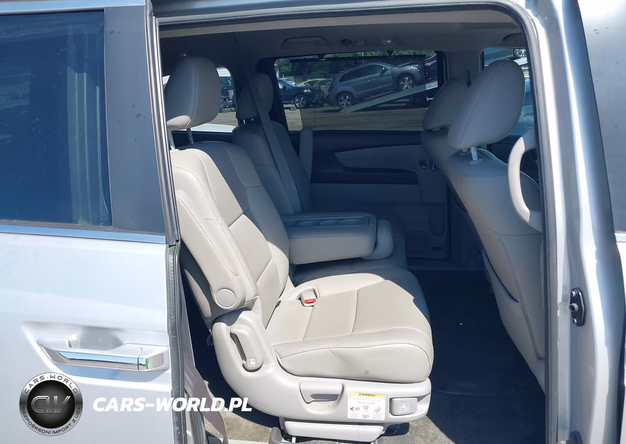 2015 Honda Odyssey Ex-L VIN:5FNRL5H65FB067904 - 8