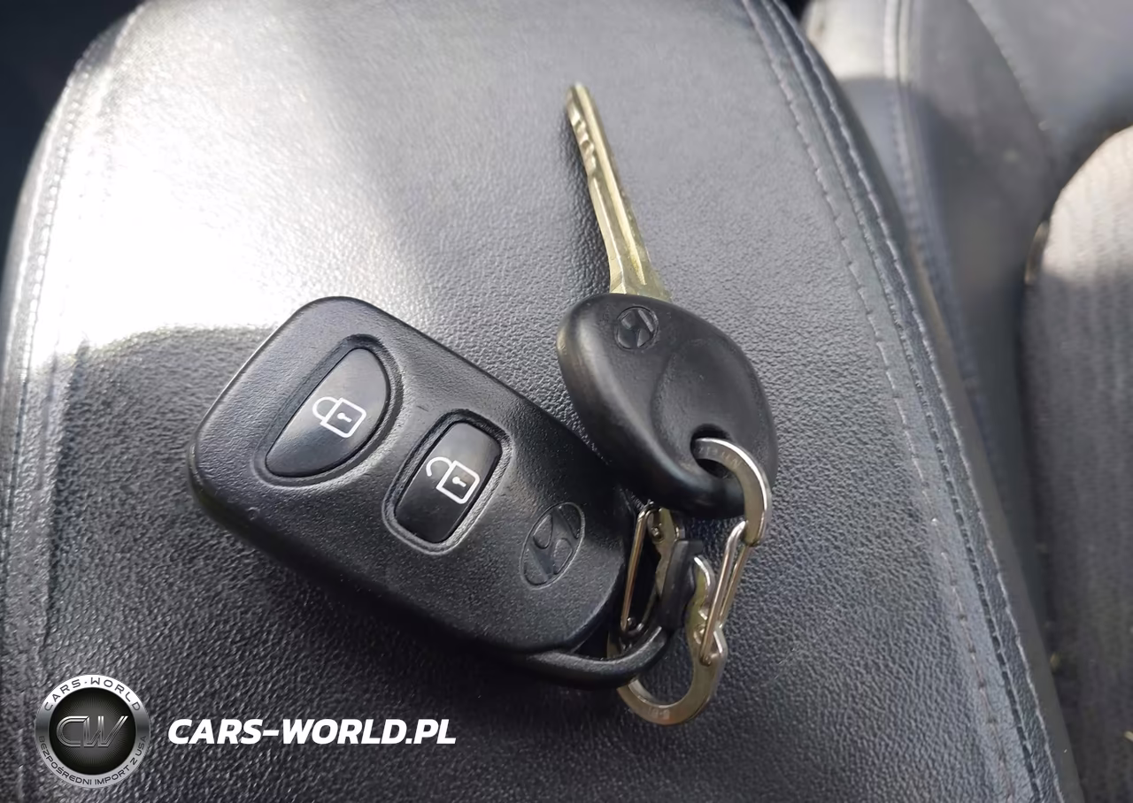 2010 Hyundai Tucson Gls VIN:KM8JU3AC8AU108620 - 11