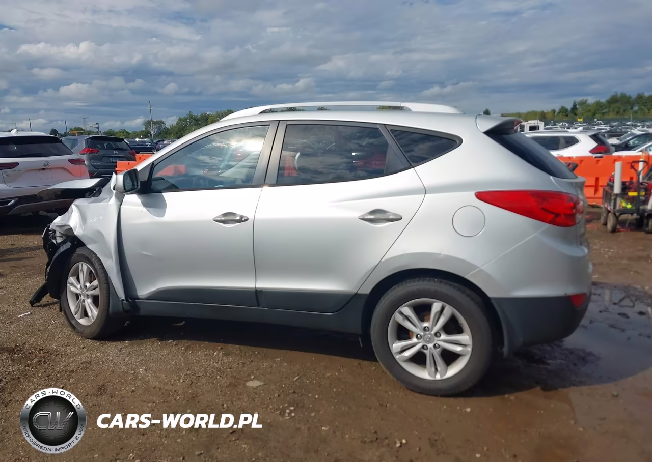 2010 Hyundai Tucson Gls VIN:KM8JU3AC8AU108620 - 14