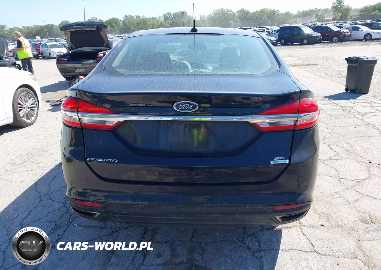 2018 Ford Fusion Se VIN:3FA6P0H90JR109039 - 15