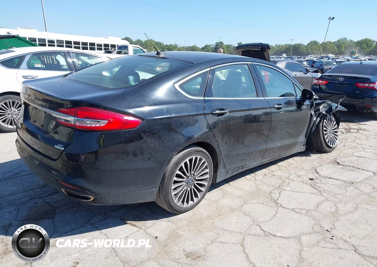 2018 Ford Fusion Se VIN:3FA6P0H90JR109039 - 4