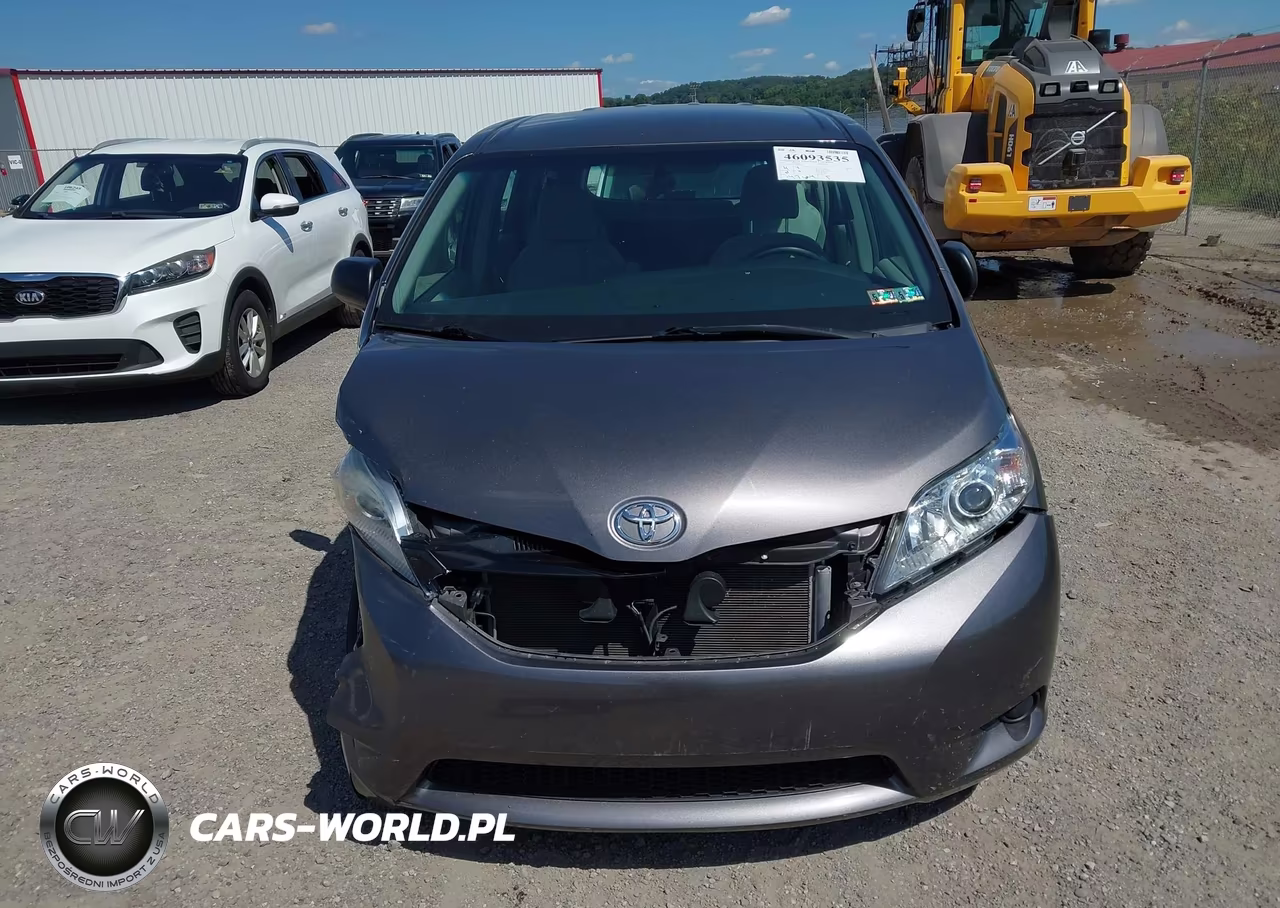 2017 Toyota Sienna L 7 Passenger VIN:5TDZZ3DC2HS889850 - 13