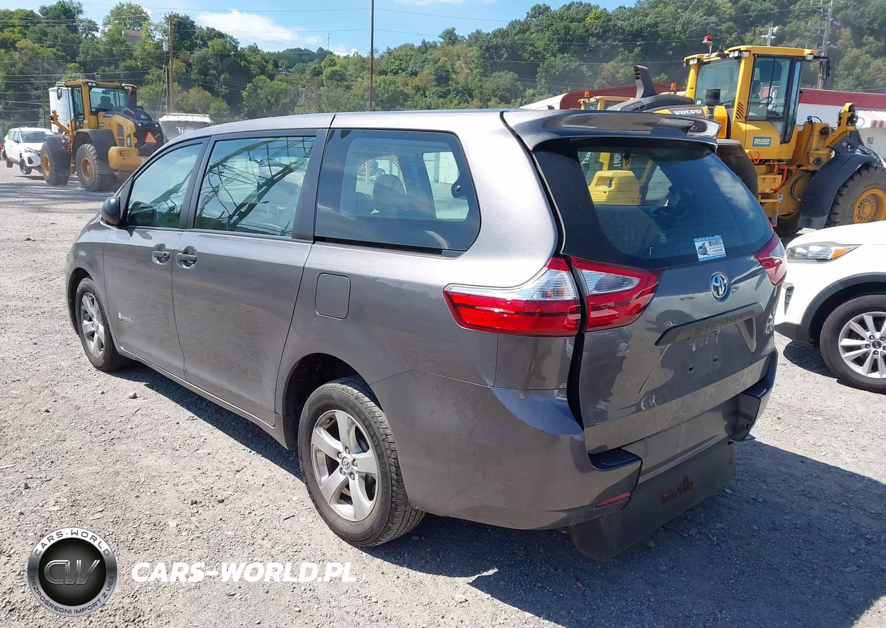 2017 Toyota Sienna L 7 Passenger VIN:5TDZZ3DC2HS889850 - 3