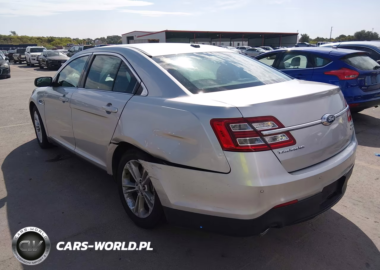 2018 Ford Taurus Sel VIN:1FAHP2E87JG115816 - 3