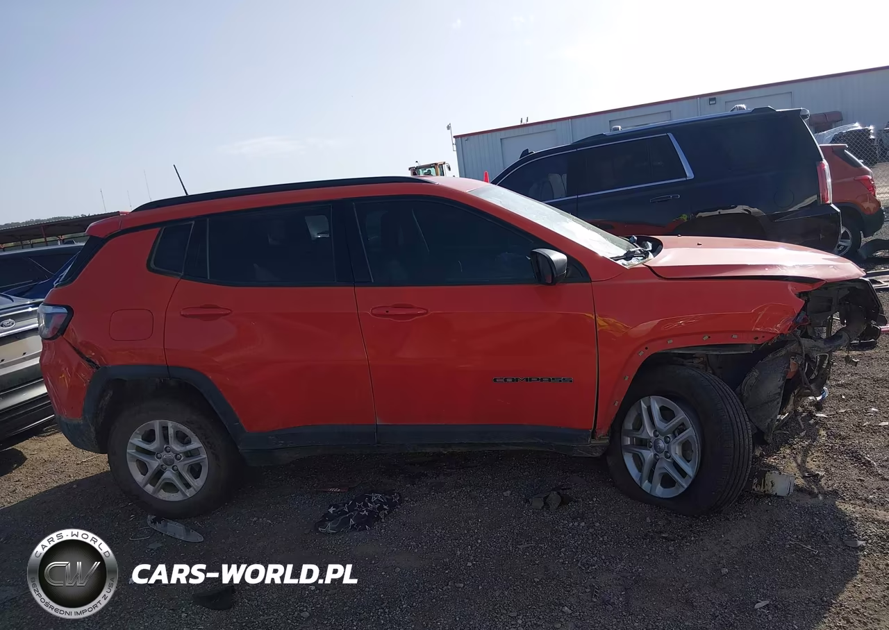 2018 Jeep Compass Sport 4X4 VIN:3C4NJDABXJT342943 - 13