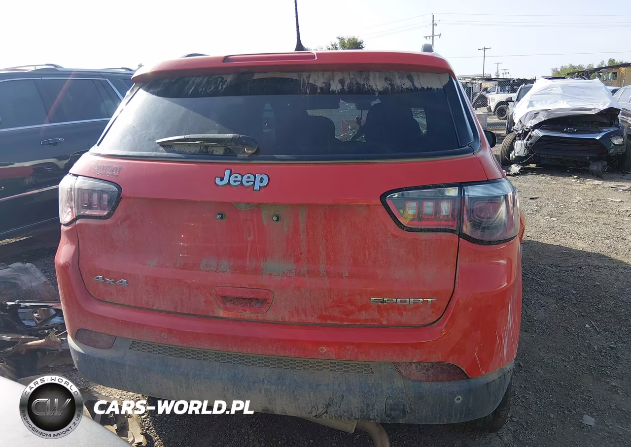 2018 Jeep Compass Sport 4X4 VIN:3C4NJDABXJT342943 - 16