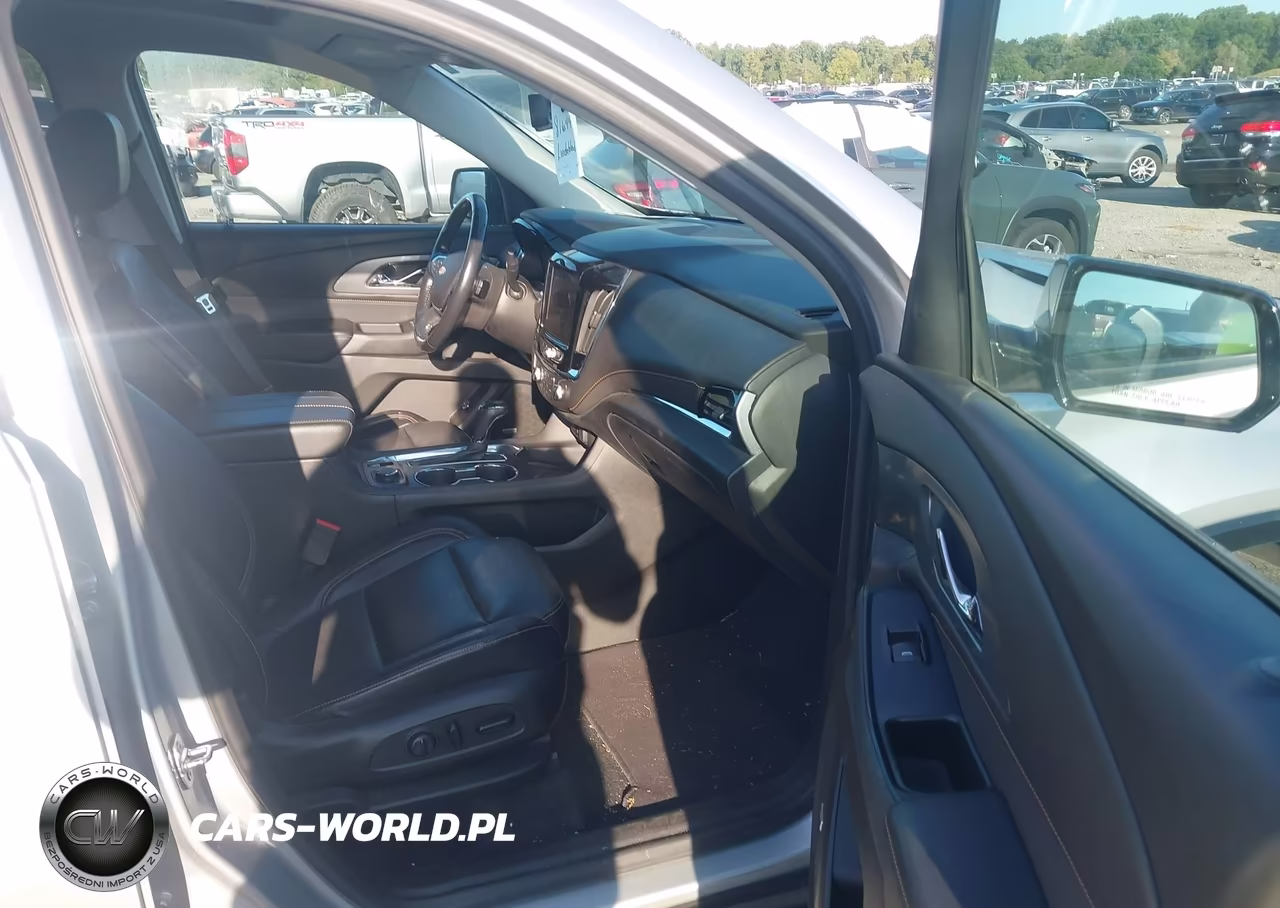 2018 Chevrolet Traverse Premier VIN:1GNEVJKWXJJ186390 - 5