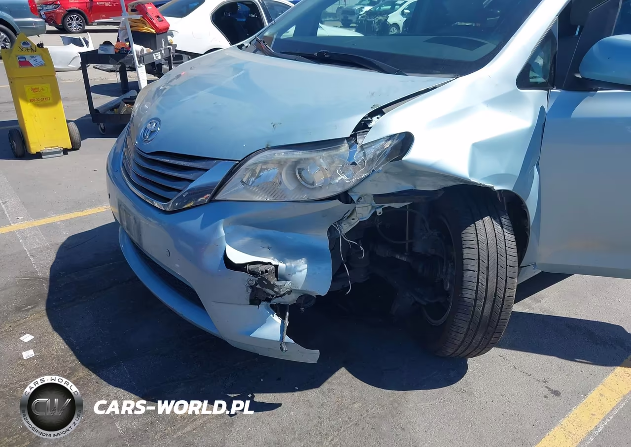 2017 Toyota Sienna Xle 8 Passenger VIN:5TDYZ3DC2HS791672 - 6