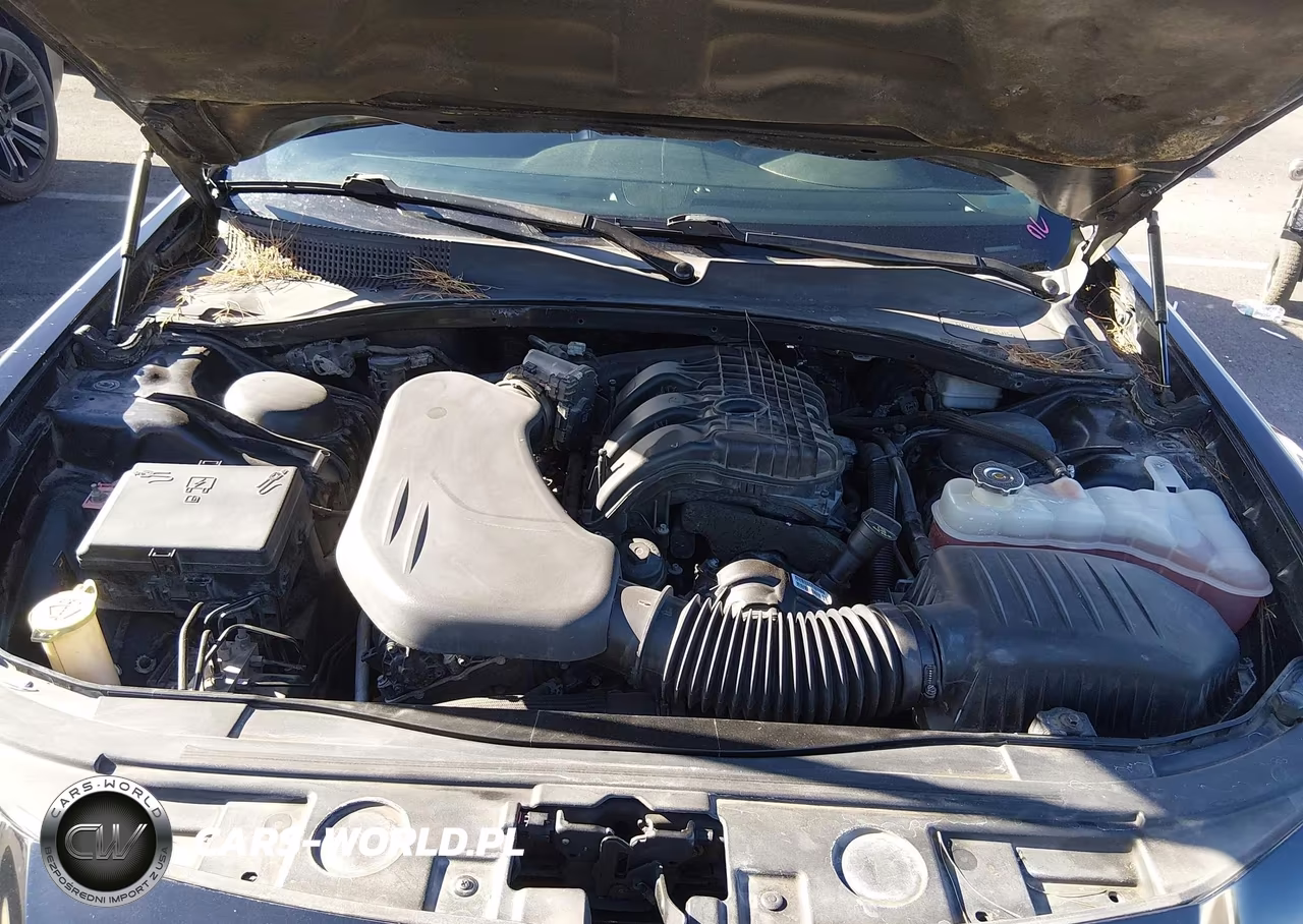 2012 Chrysler 300 Limited VIN:2C3CCACGXCH245413 - 10