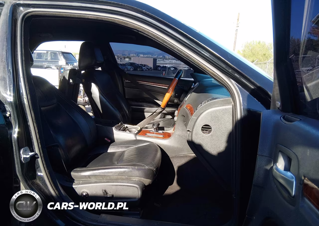 2012 Chrysler 300 Limited VIN:2C3CCACGXCH245413 - 5